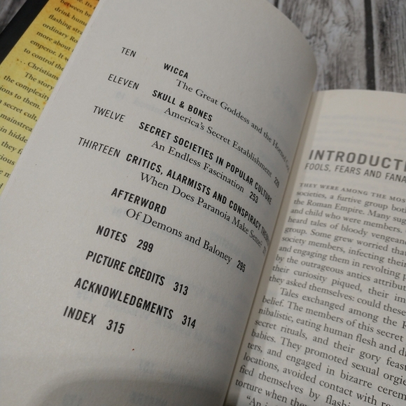 Secret Societies By John Lawrence Reynolds A Look Inside The World's Secret Orga - Picture 2 of 8